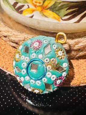 💎 Handcrafted Vintage Polymer Turquoise Beaded Mosaic Pendant